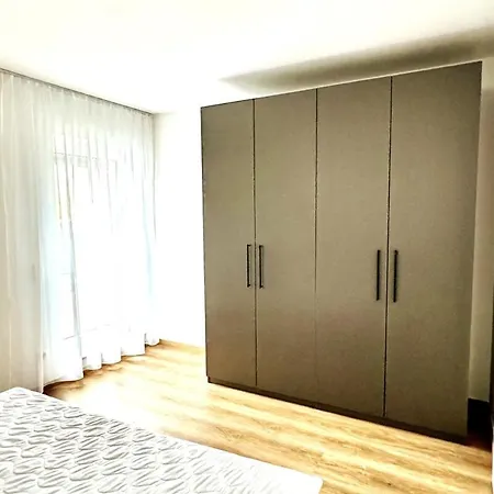Apartament 2-room With Terrace & Parking