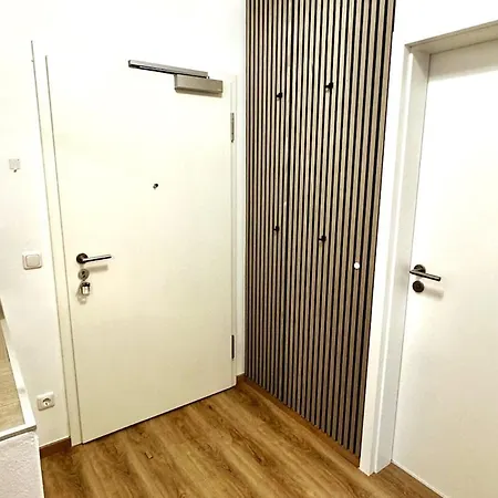 2-room With Terrace & Parking Apartament Ratyzbona